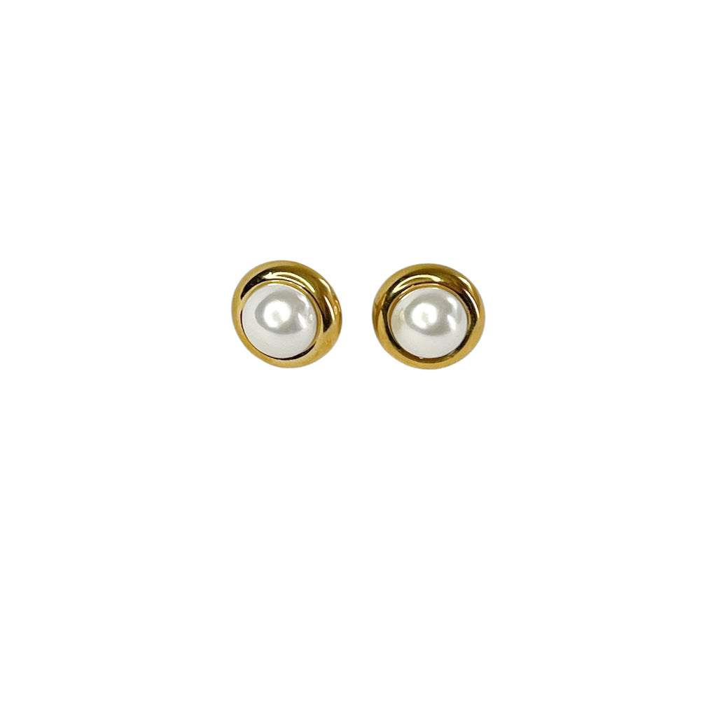 STUDS DORADOS CON PERLA