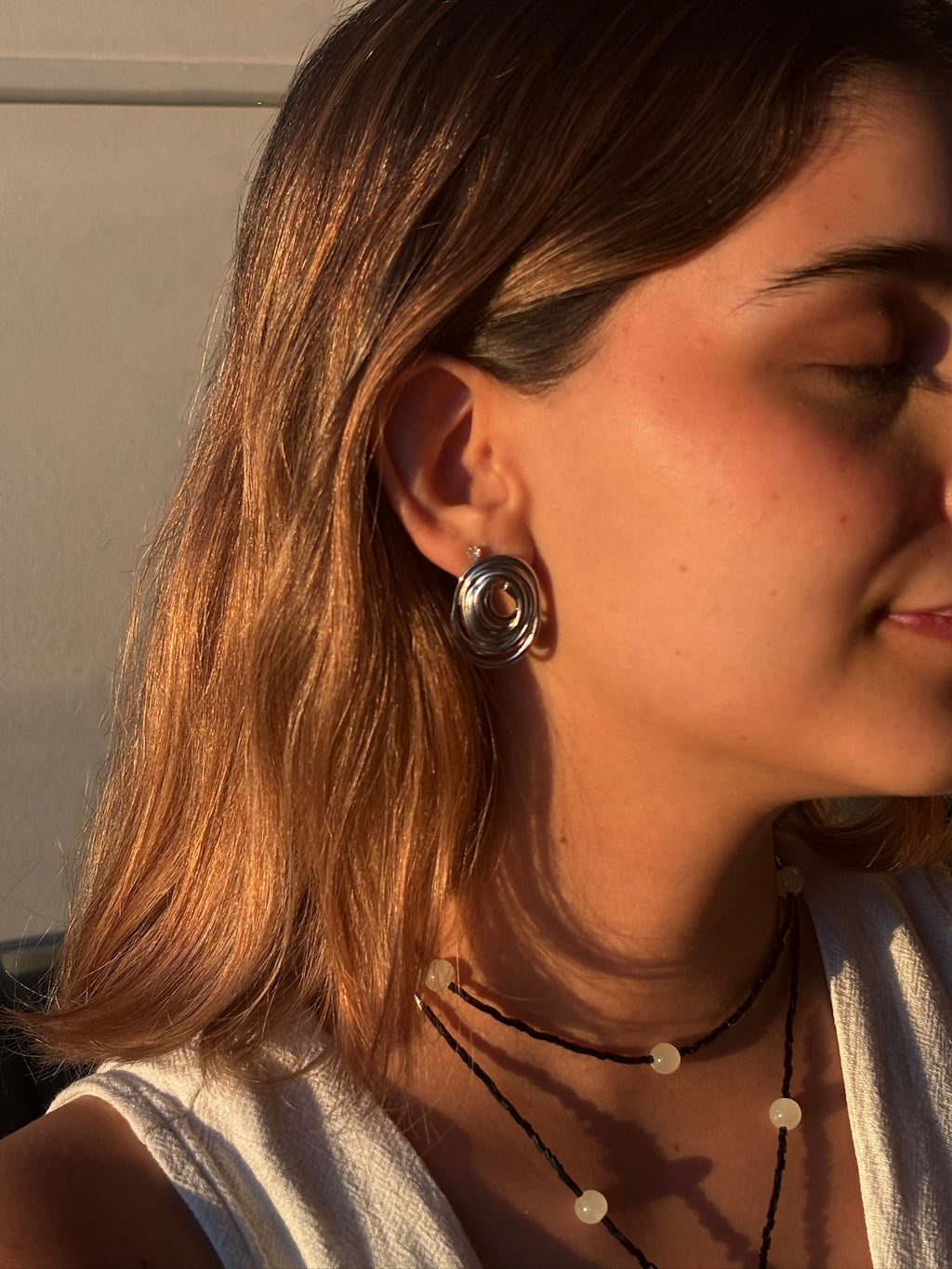 ARETES DE HILO PLATEADO